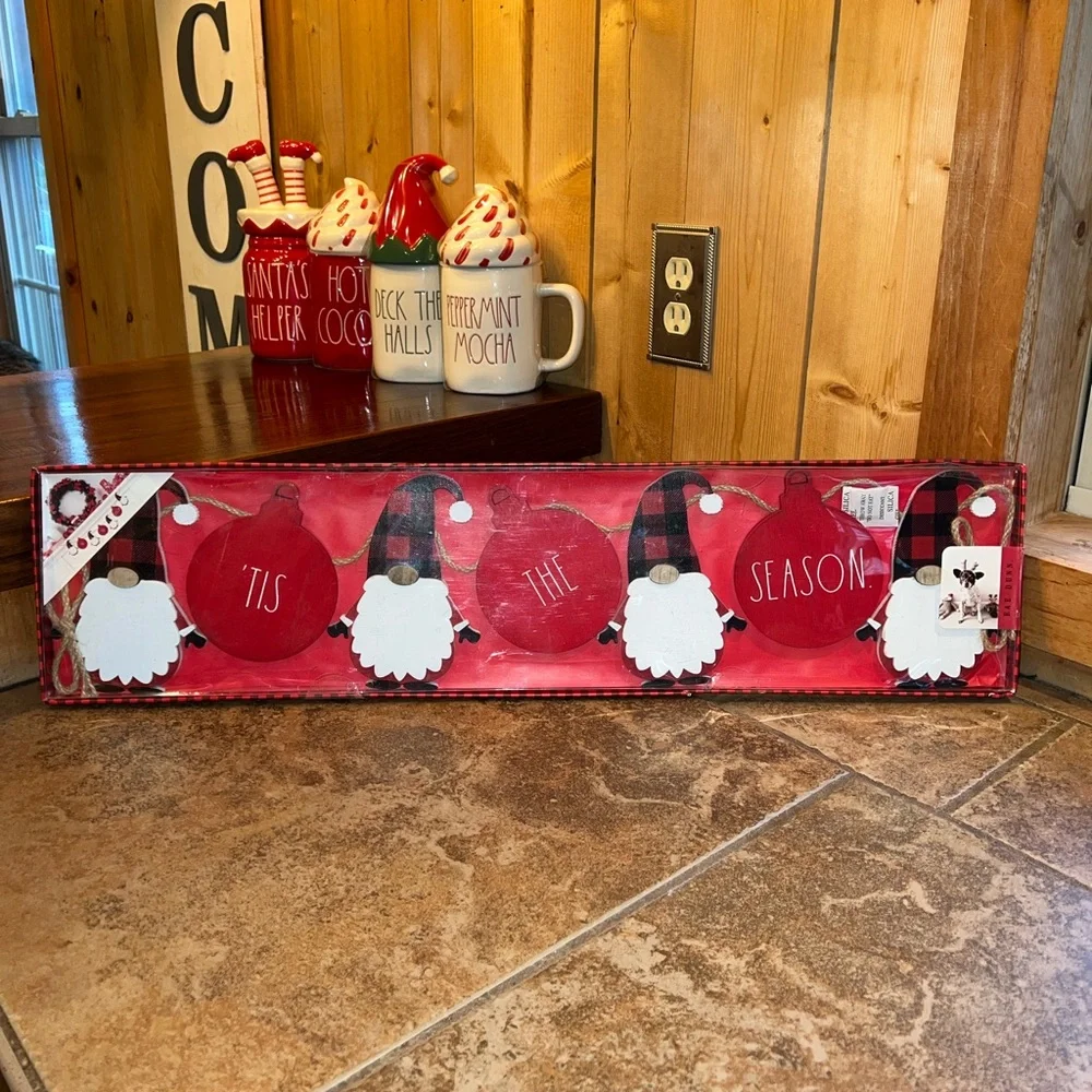 Rae Dunn- “Tis The Season” Gnome Garland